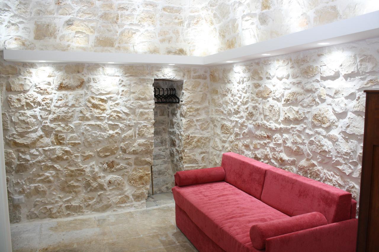 Lilla B&B Luxury Apartments Молфета Екстериор снимка